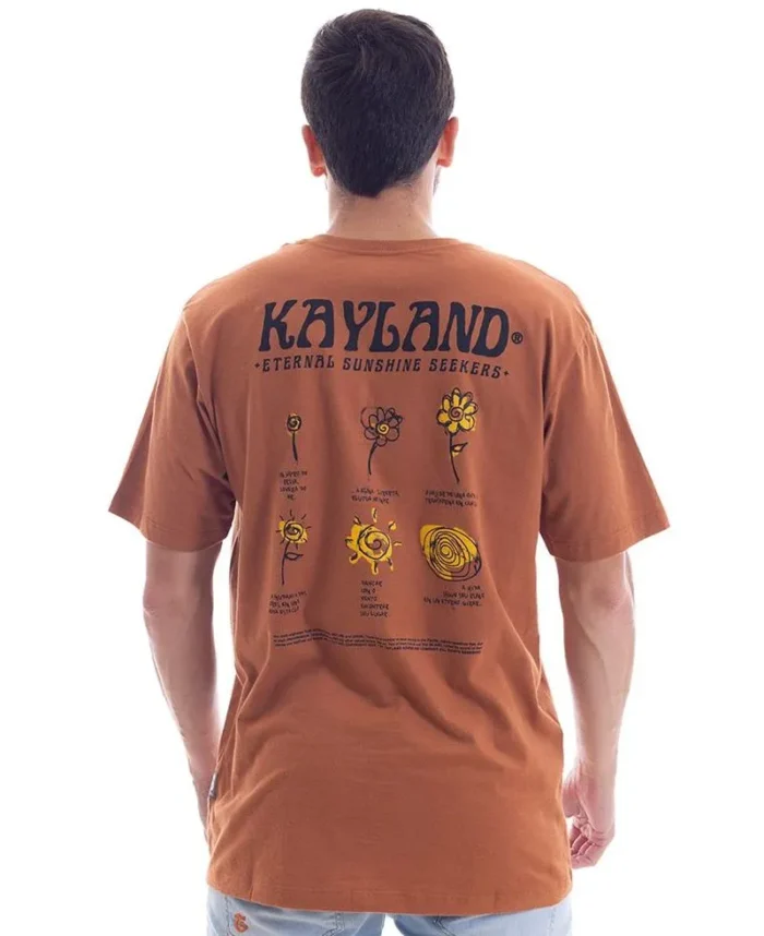 CAMISETA CONFORT POETRY MARROM - Imagem 4