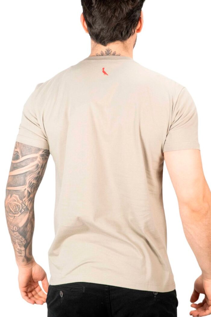 CAMISETA RESERVA ESTAMPADA PICA PAU AQUARELA CINZA CONCRETO - Imagem 2