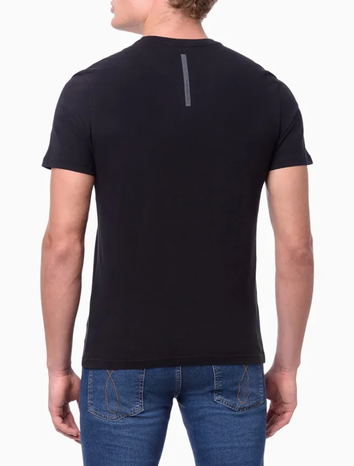 CAMISETA PALITO CALVIN KLEIN JEANS PRETO - Imagem 4