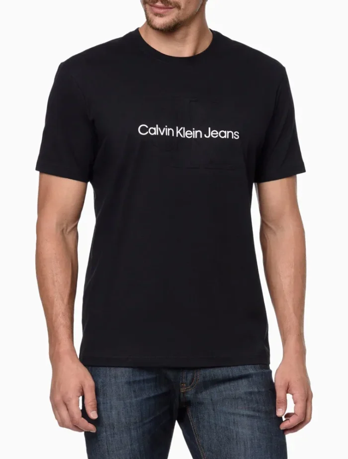 CAMISETA EMBOSSED CALVIN KLEIN JEANS PRETO