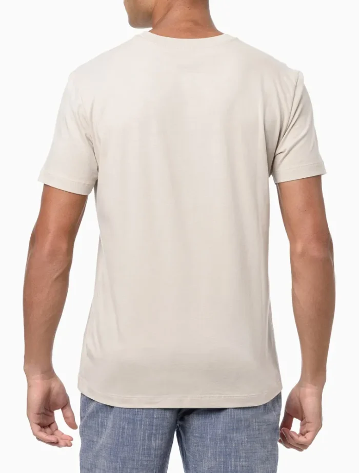 CAMISETA CALVIN KLEIN AREIA - Imagem 4
