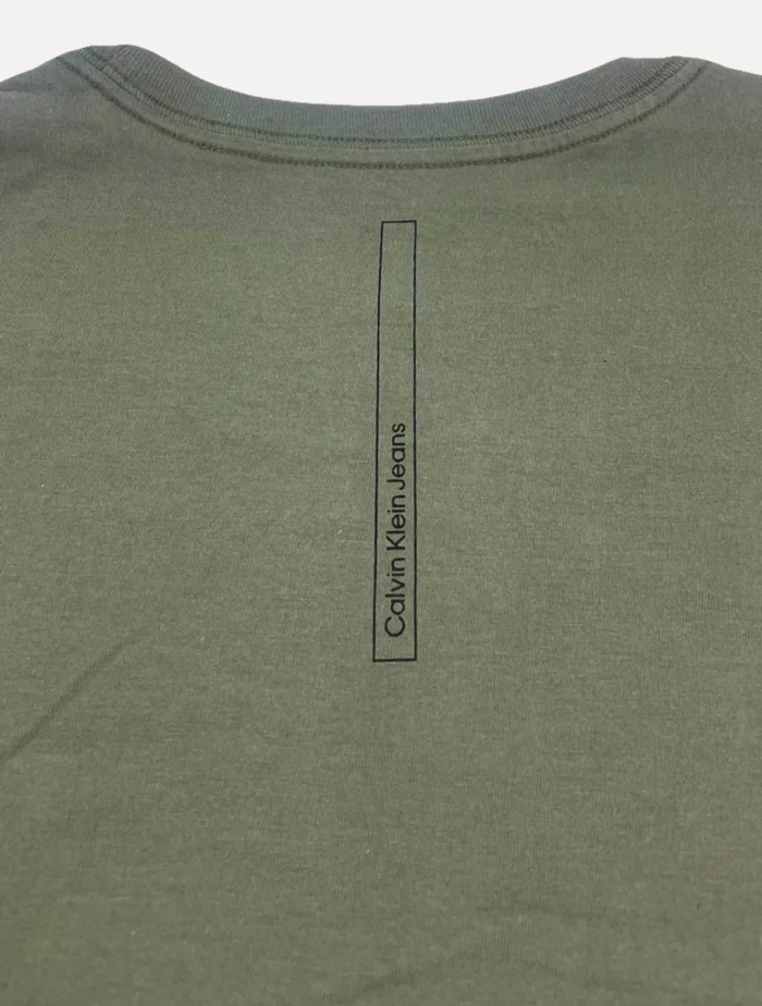 Camiseta Calvin Klein Jeans New York City Verde Militar - Imagem 4
